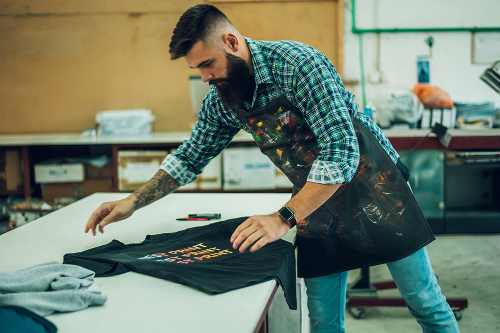 Οδηγός για διαφημιστικά μπλουζάκια: Επιλογή τεχνικών εκτύπωσης, υλικών και σχεδίων για αποτελεσματικό branding και προώθηση επιχειρήσεων | Grafo Blog